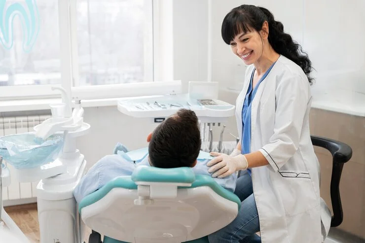 dentist near danforth on