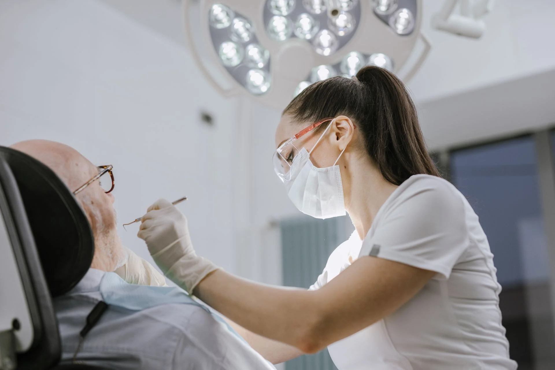 dentist near east york on